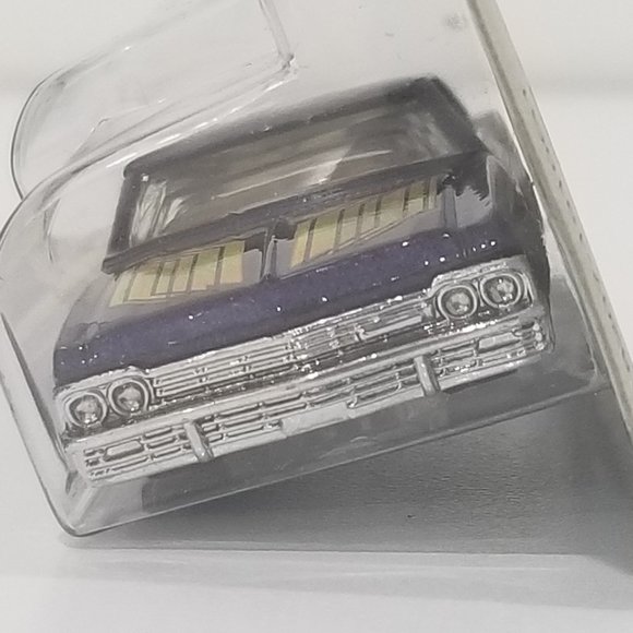 Mattel - Hot Wheels - 1998 First Editions - 65 Impala Lowrider - Dark Purple - Picture 3 of 10
